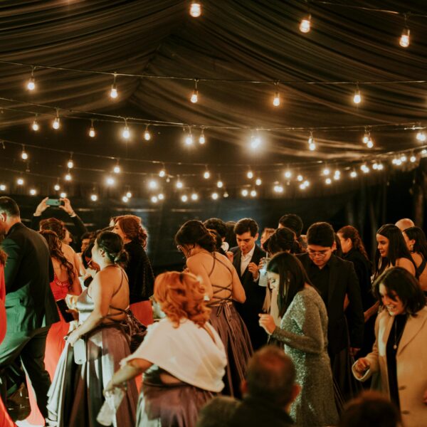 Cuánto dinero se da en una boda en 2026 (y por qué todo el mundo sigue teniendo dudas con esto)